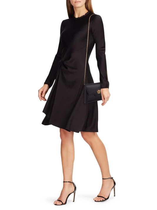 Versace La Medusa Leather Pouch-On-Chain 2 Versace La Medusa Leather Pouch-On-Chain - Image 2